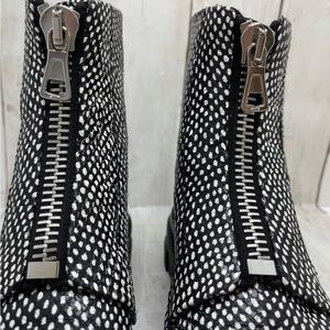 Rag & Bone Shiloh Zip Combat Boot Black/White size 6.5
